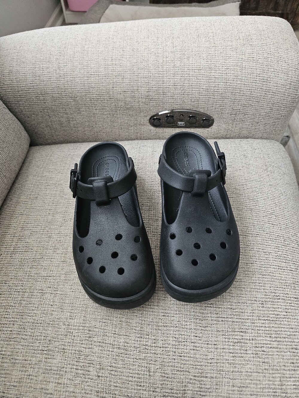 Crocs Classic Mary Jane Clog - Picture 4 of 8